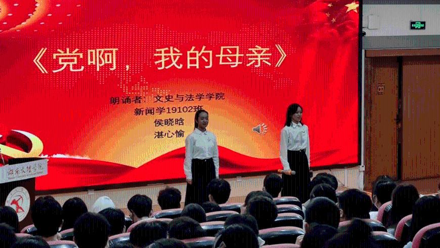 高清组图：备战春运，动车从“头”到“脚”忙体检